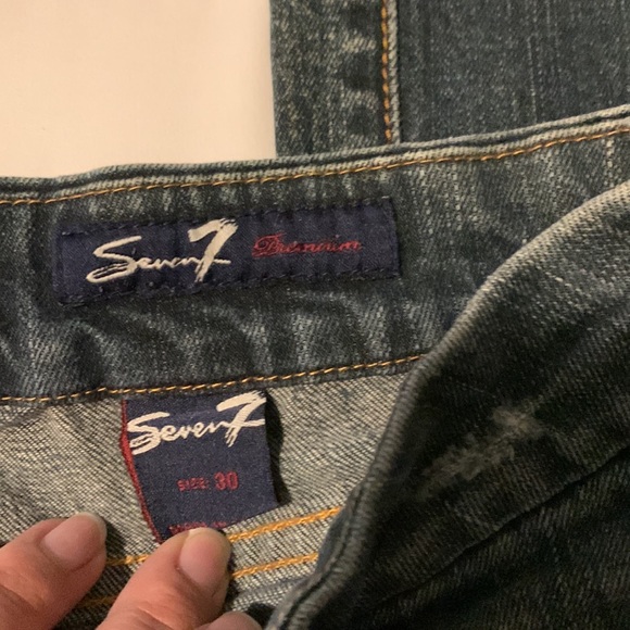 Seven7 jeans with flare bottom. Inseam 32’ - Picture 3 of 4